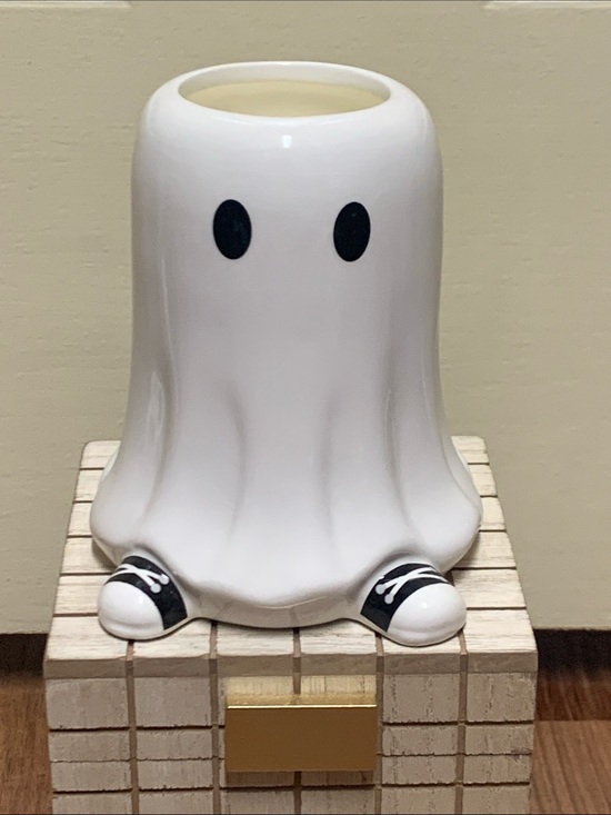 DW Home Other - Cutest Ghost Scented Candle NWOT